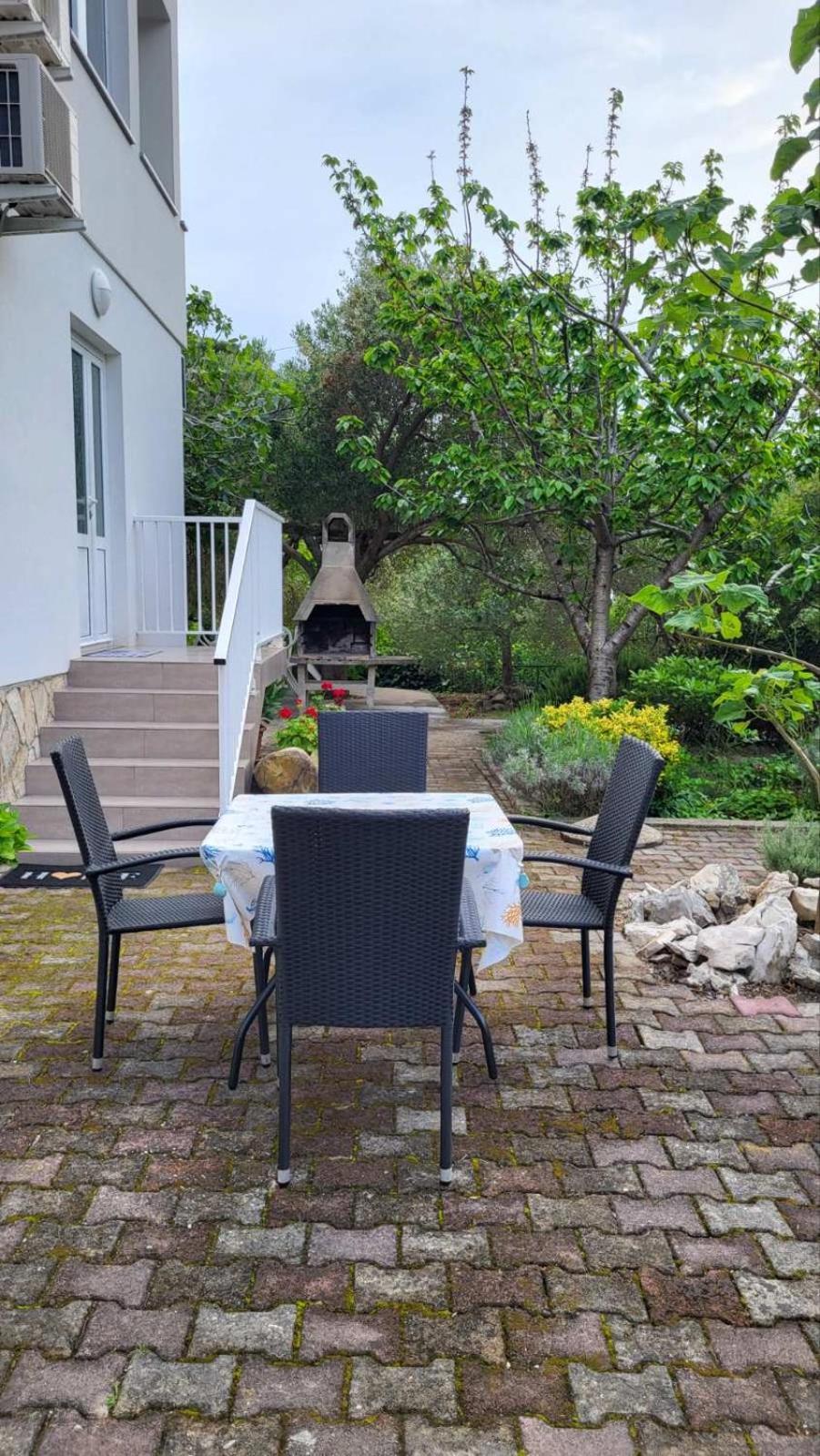 Apartman Padova Banjol Exterior foto